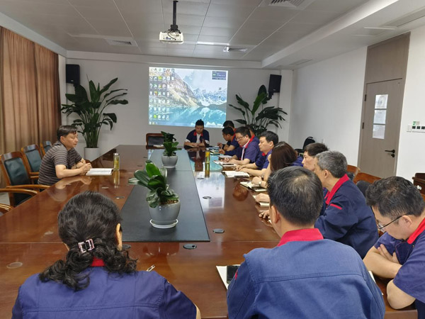 公司副總經(jīng)理、安全總監(jiān)到鋼構(gòu)公司調(diào)研