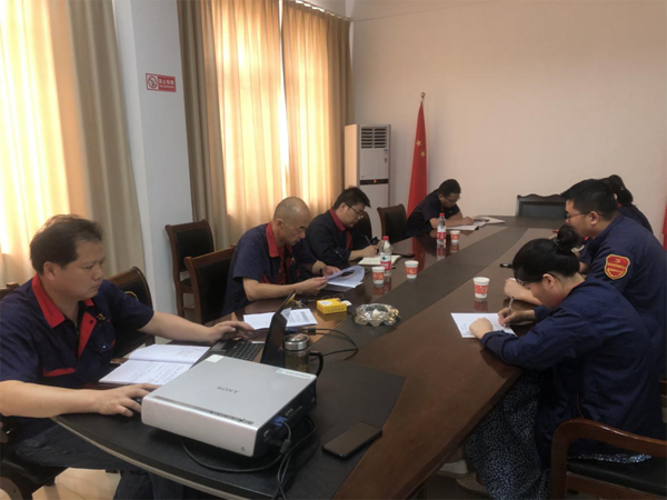 第二建筑工程事業(yè)部開展外協(xié)隊伍管理培訓(xùn) 第二建筑工程事業(yè)部開展外協(xié)隊伍管理培訓(xùn)