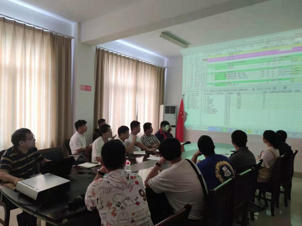 第二建筑工程事業(yè)部開(kāi)展工程造價(jià)知識(shí)培訓(xùn) 第二建筑工程事業(yè)部開(kāi)展工程造價(jià)知識(shí)培訓(xùn)